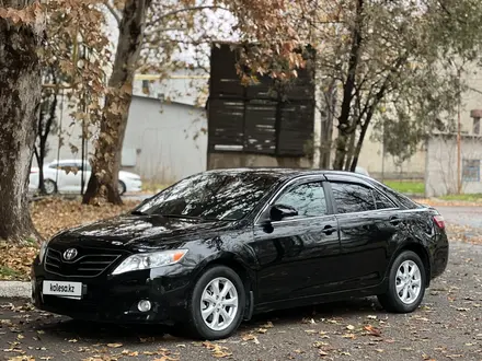 Toyota Camry 2010 года за 7 600 000 тг. в Шымкент