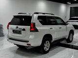 Toyota Land Cruiser Prado 2018 года за 22 500 000 тг. в Шымкент – фото 2