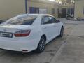 Toyota Camry 2015 годаүшін9 800 000 тг. в Кульсары – фото 2