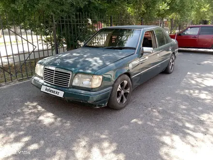 Mercedes-Benz E 200 1994 года за 1 200 000 тг. в Тараз – фото 6