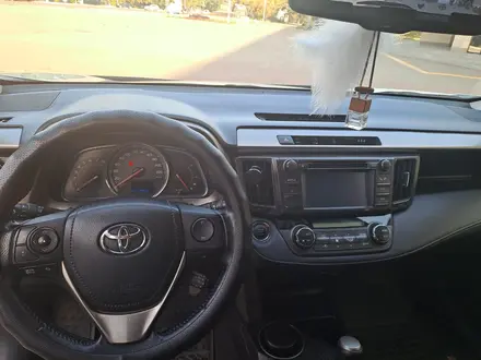 Toyota RAV4 2015 годаүшін13 000 000 тг. в Кокшетау – фото 2