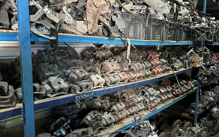 Тормозные суппорта на Субару за 20 000 тг. в Алматы