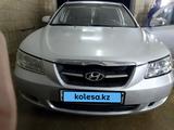 Hyundai Sonata 2006 годаfor3 800 000 тг. в Шымкент – фото 4