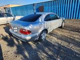Mercedes-Benz CLK 230 1998 года за 2 500 000 тг. в Костанай – фото 3