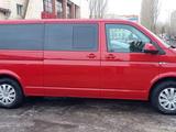 Volkswagen Caravelle 2017 годаүшін18 200 000 тг. в Алматы – фото 5