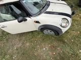 Mini Hatch 2003 года за 400 000 тг. в Усть-Каменогорск – фото 2
