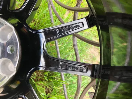 Оригинальные диски R19 на Mercedes C, E Class Мерседес за 620 000 тг. в Алматы – фото 9