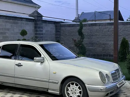 Mercedes-Benz E 280 1996 года за 1 400 000 тг. в Тараз
