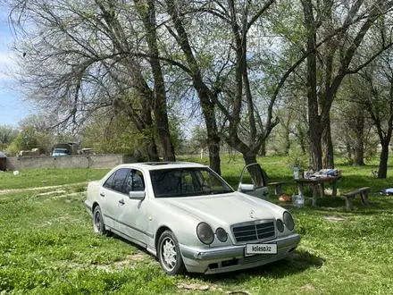 Mercedes-Benz E 280 1996 года за 1 400 000 тг. в Тараз – фото 3