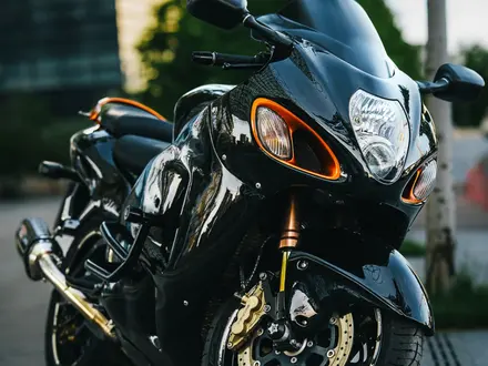 Suzuki  GSX 1300 R Hayabusa 2006 года за 3 000 000 тг. в Алматы