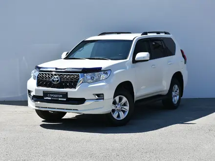 Toyota Land Cruiser Prado 2019 года за 19 000 000 тг. в Атырау