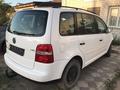 Volkswagen Touran 2009 годаfor800 000 тг. в Павлодар