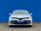 Toyota Camry 2020 года за 14 590 000 тг. в Алматы – фото 2