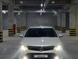 Toyota Camry 2016 годаfor13 500 000 тг. в Шымкент