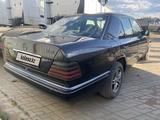 Mercedes-Benz E 200 1993 годаүшін1 600 000 тг. в Уральск – фото 3