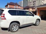 Toyota Land Cruiser Prado 2015 года за 17 800 000 тг. в Астана – фото 2