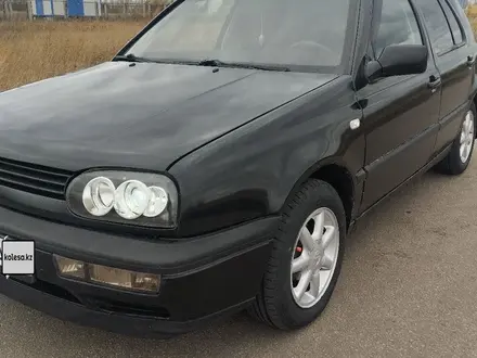 Volkswagen Golf 1994 года за 1 200 000 тг. в Костанай – фото 2