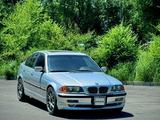 BMW 328 1999 года за 2 800 000 тг. в Алматы – фото 2