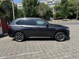 BMW X5 2017 года за 17 800 000 тг. в Костанай – фото 2