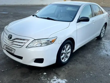 Toyota Camry 2011 года за 5 000 000 тг. в Актобе – фото 2