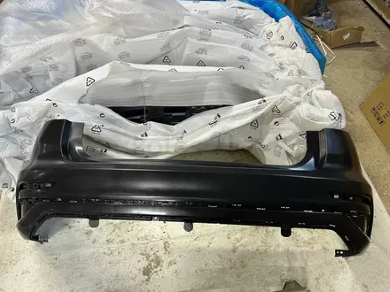 Бампер задний за 25 000 тг. в Алматы