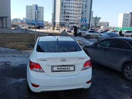 Hyundai Accent 2014 года за 3 700 000 тг. в Усть-Каменогорск – фото 2