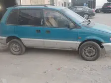 Mitsubishi Space Runner, 1992