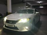 Lexus ES 300h 2013 года за 11 500 000 тг. в Алматы