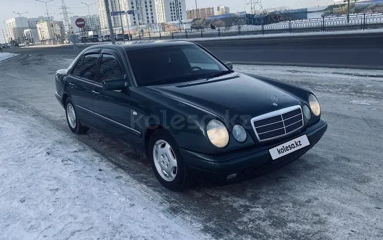 Mercedes-Benz E 290 1997 года за 2 200 000 тг. в Астана