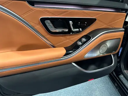 Mercedes-Maybach S 450 4MATIC 2023 года за 107 000 000 тг. в Алматы – фото 11