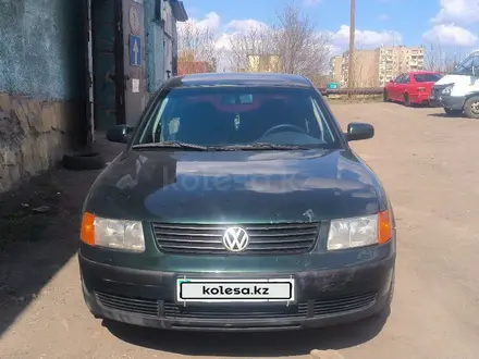 Volkswagen Passat 1997 года за 1 400 000 тг. в Караганда