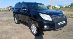 Toyota Land Cruiser Prado 2012 года за 13 700 000 тг. в Актобе – фото 2