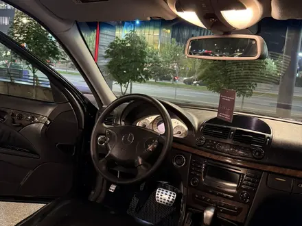 Mercedes-Benz E 55 AMG 2003 года за 8 000 000 тг. в Алматы – фото 16