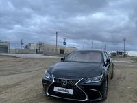 Lexus ES 250 2021 годаfor19 100 000 тг. в Актау