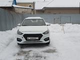 Hyundai Solaris 2019 года за 3 500 000 тг. в Уральск – фото 2