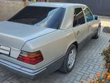 Mercedes-Benz E 230 1989 годаүшін950 000 тг. в Алматы