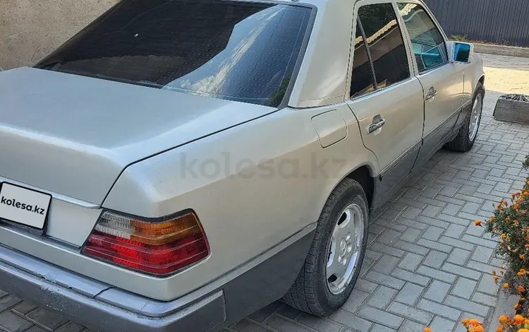 Mercedes-Benz E 230 1989 года за 950 000 тг. в Алматы