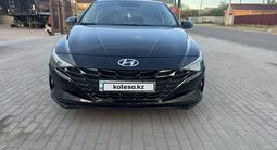 Hyundai Elantra 2023 года за 8 200 000 тг. в Темиртау – фото 2