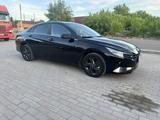 Hyundai Elantra 2023 года за 8 200 000 тг. в Темиртау – фото 3