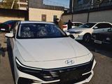 Hyundai Elantra 2024 годаfor9 599 999 тг. в Шымкент – фото 4