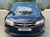 Toyota Camry 2017 года за 11 990 000 тг. в Караганда – фото 2