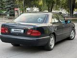 Mercedes-Benz E 320 1997 годаүшін3 650 000 тг. в Алматы – фото 3