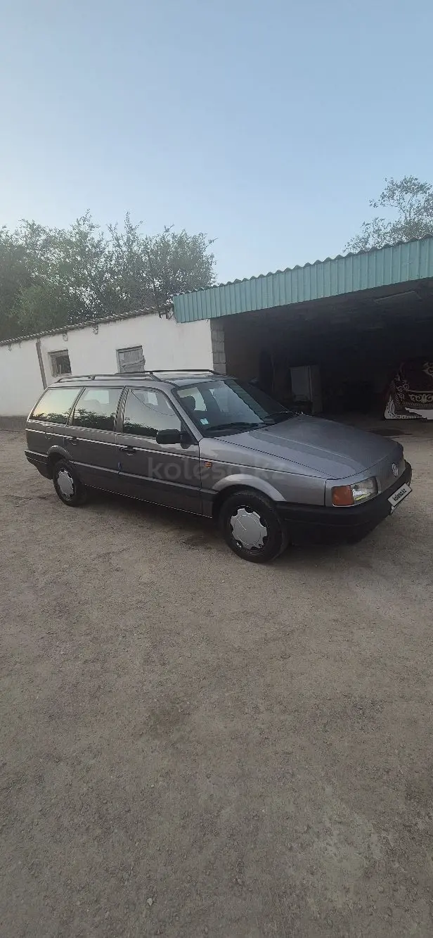 Volkswagen Passat, 1992