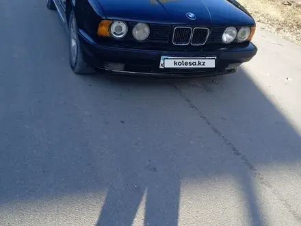 BMW 520 1992 года за 1 800 000 тг. в Шымкент