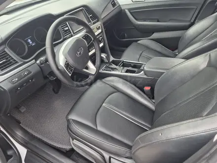 Hyundai Sonata 2018 года за 8 400 000 тг. в Алматы – фото 14