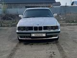 BMW 520 1993 года за 800 000 тг. в Уральск – фото 4