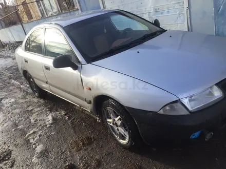 Mitsubishi Carisma 2001 года за 650 000 тг. в Алматы – фото 2