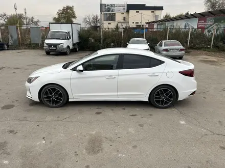 Hyundai Elantra 2019 года за 8 500 000 тг. в Алматы – фото 14