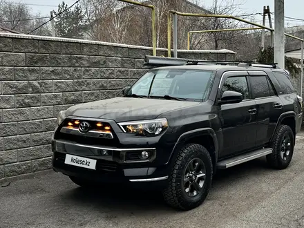 Toyota 4Runner 2020 года за 22 700 000 тг. в Алматы