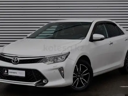 Toyota Camry 2018 года за 13 000 000 тг. в Уральск